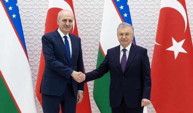 Kurtulmuş, Özbekistan Cumhurbaşkanı Mirziyoyev tarafından kabul edildi