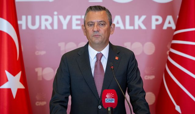 Özgür Özel: Müzakereye de devam, mücadeleye de devam!