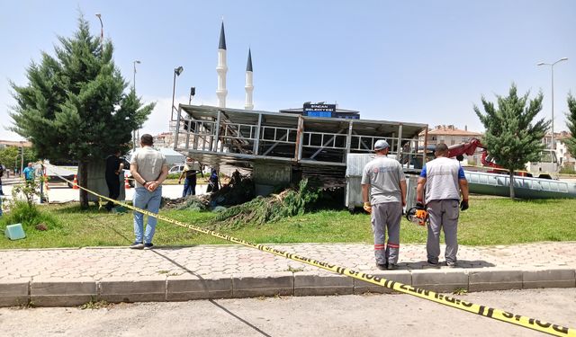 Ankara'da fırtına can aldı