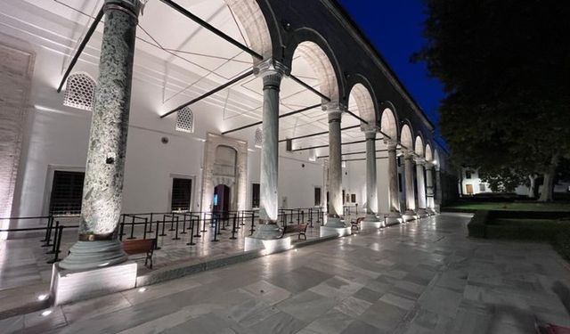 Topkapı Sarayı’nın kapıları ilk kez gece ziyaretlerine açıldı