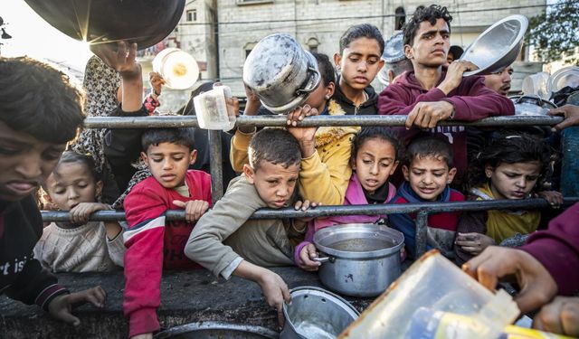 Gazze'de 10 çocuktan 9'u ciddi gıda kıtlığıyla mücadele ediyor