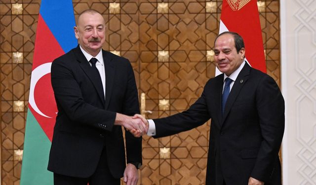 Sisi ve Aliyev görüştü