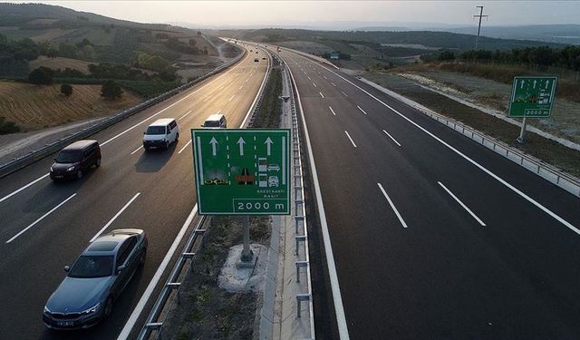 Bayramda otoyollar, köprü ve metro ücretsiz olacak!