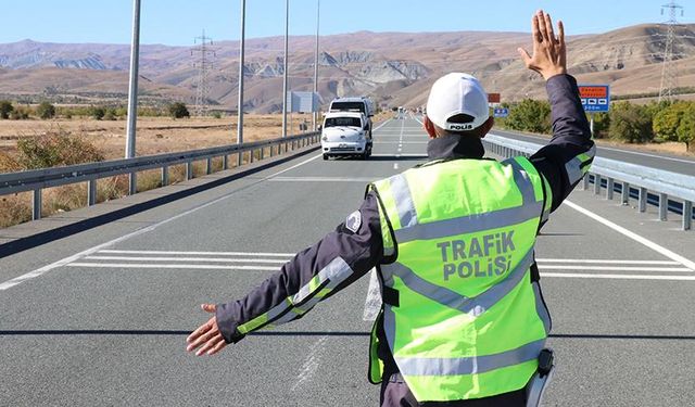 Tatilde 66 bin 92 güvenlik personeli yollarda görev yapacak!