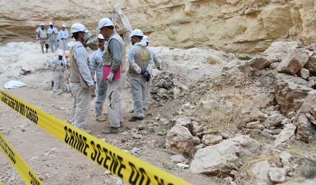 Iraklı Türkmenler, 'katliam kuyusundan' cesetlerinin çıkarılmasını bekliyor