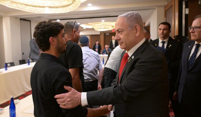 Netanyahu, ABD'de rehine aileleriyle görüştü