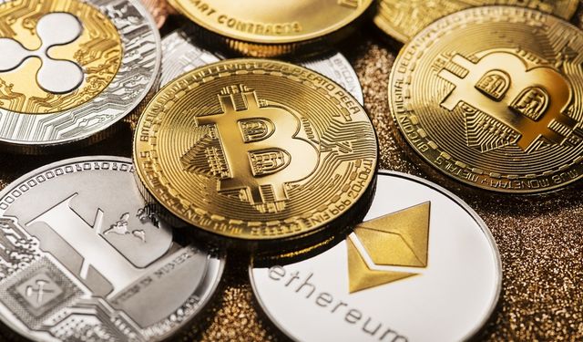 Bitcoin 24 saatte yüzde 12,5 geriledi!