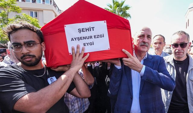 Ayşenur Ezgi Eygi, son yolculuğuna uğurlandı!