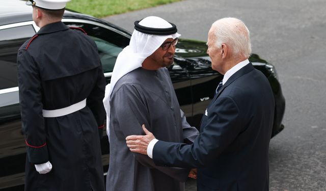 Biden, Nahyan ile bir araya geldi