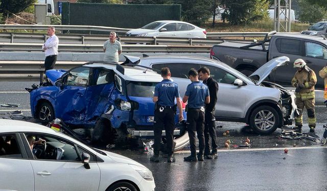 TEM otoyolunda zincirleme kaza: Ölü ve yaralılar