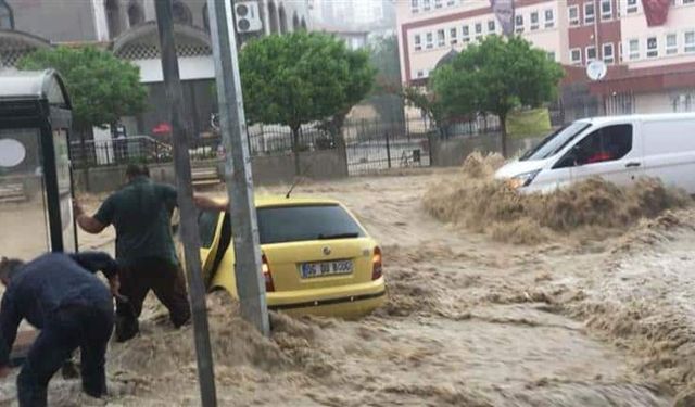 Kuvvetli yağış nedeniyle eğitime 1 gün ara!