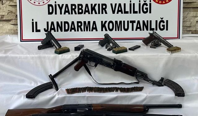 Diyarbakır'da kaçak silah operasyonu