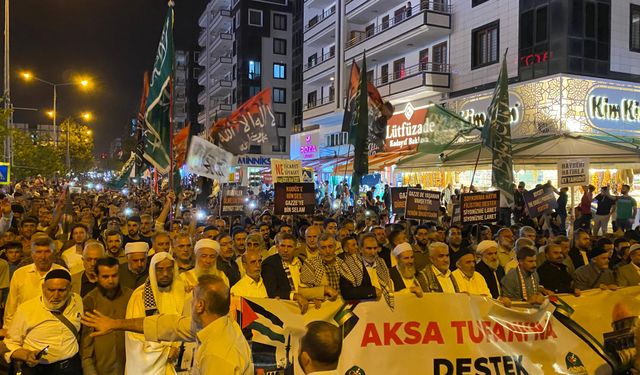 HÜDA PAR Gazze'ye destek için yürüdü