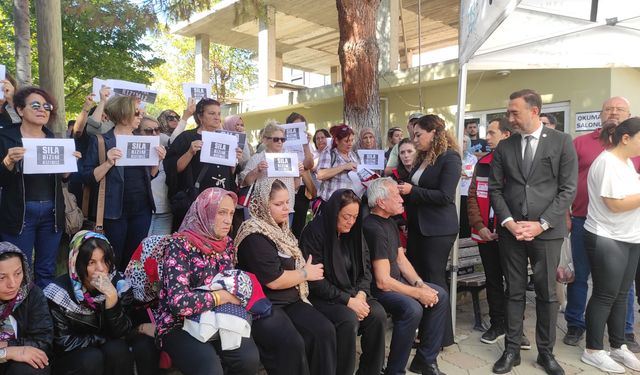 Cenazede 'Sıla bizim kızımız' pankartları açıldı