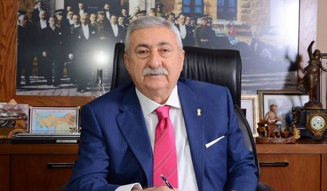 TESK Genel Başkanı: 100 liralık bir üründe 40 lira aracıya gidiyor!