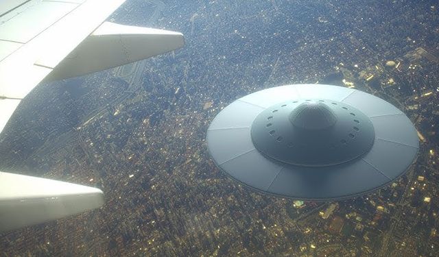 Eski Pentagonlu yetkiliden UFO'larla ilgili iddia!