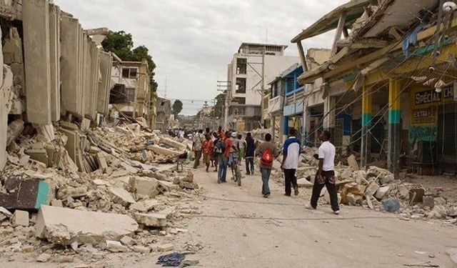 6,2 büyüklüğünde deprem meydana geldi!