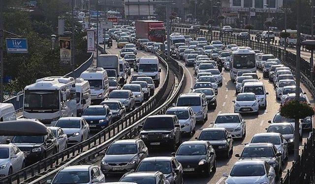 Trafiğe kasımda 188 bin 966 taşıtın kaydı yapıldı!