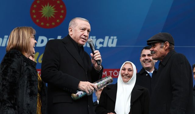 Erdoğan: Sarsılmaz bir kale gibi dimdik durduk!