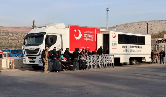 Dönenler için Hatay sınırında mobil hizmet aracı konuşlandırıldı!