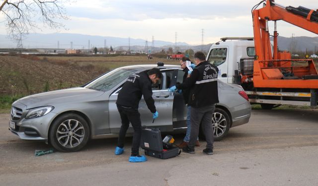 Kalp Damar Cerrahı otomobilinde ölü bulundu!