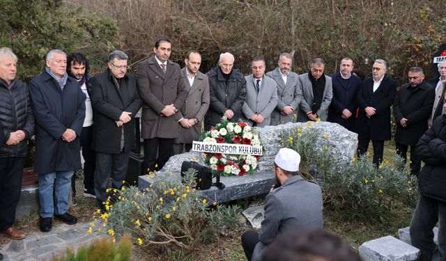 Özkan Sümer, kabri başında anıldı