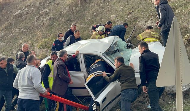 Trafik kazasında can pazarı: Ölü ve yaralılar var!