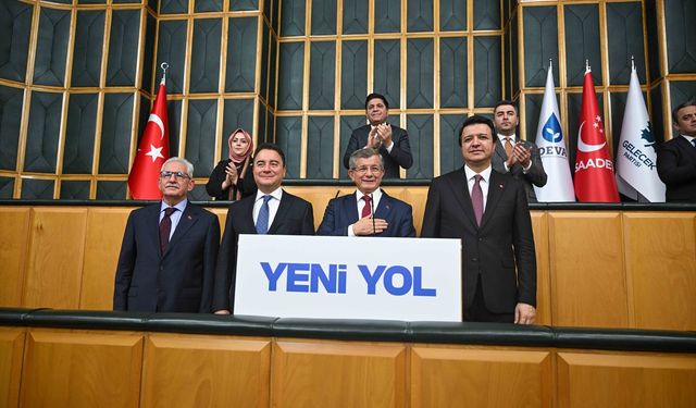 Yeni Yol TBMM'de ilk Grup Toplantısını yaptı