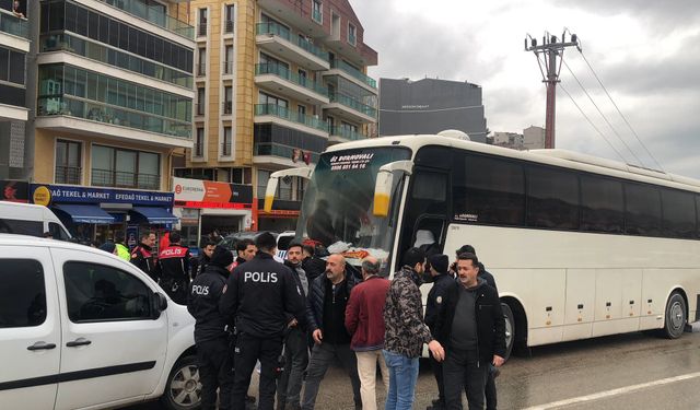 Galatasaray ve Göztepe taraftarları birbirine girdi!