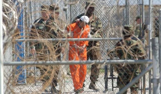 11 Guantanamo tutuklusu Umman'a gönderildi!