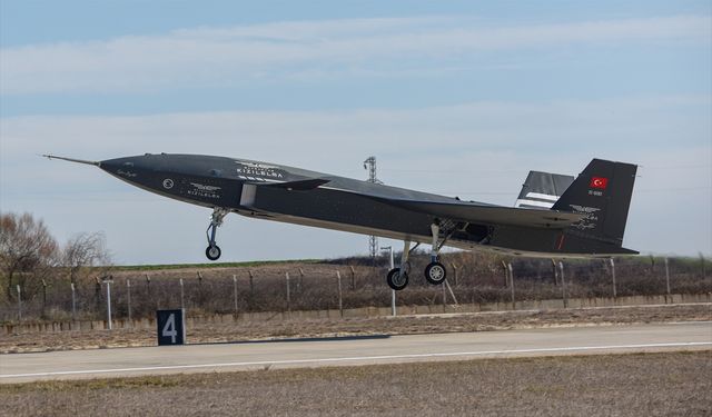 KIZILELMA bir uçuş testini daha başarıyla tamamladı