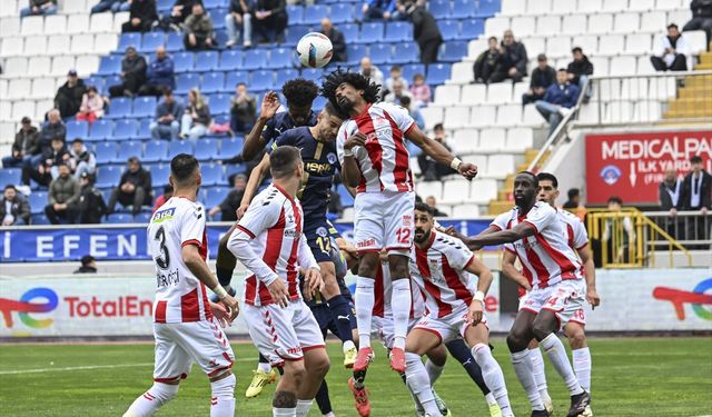 Sivasspor Kasımpaşa'dan çıkamadı!