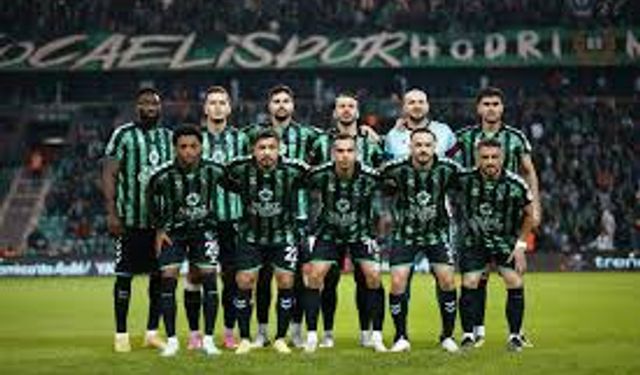 Kocaelispor Süper Lig'e Yükseldi