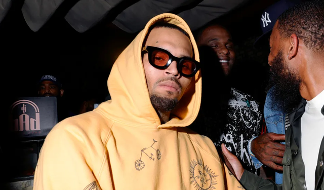 Şarkıcı Chris Brown tutuklandı