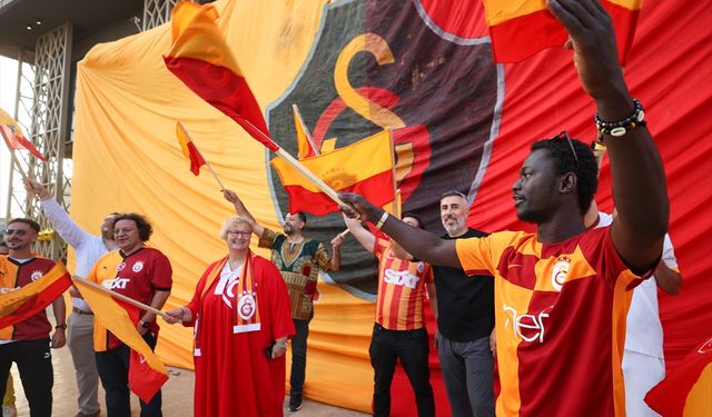 Galatasaray'ın şampiyonluğu Senegal'de kutlandı!