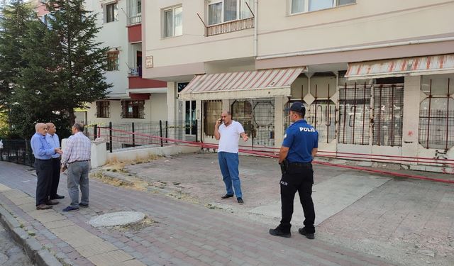 Ankara'da kolonları kırılan bina tahliye edildi