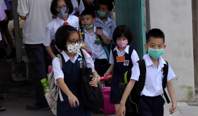 6 bin öğrenci influenza virüsü kaptı