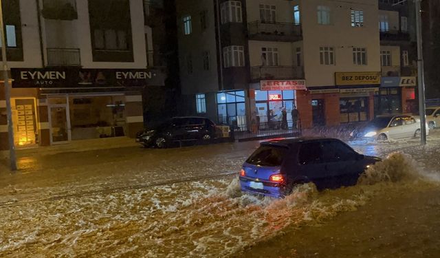 Eskişehir'i sel aldı