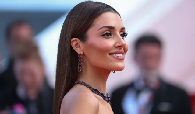 Hande Erçel'den, Hakan Sabancı'ya gönderme