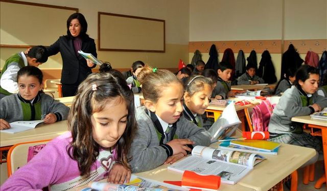 İlköğretim müfredatına bilinçli tüketici dersi eklenecek!