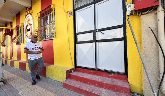 Sarı-kırmızı sevgisini evine yansıttı!