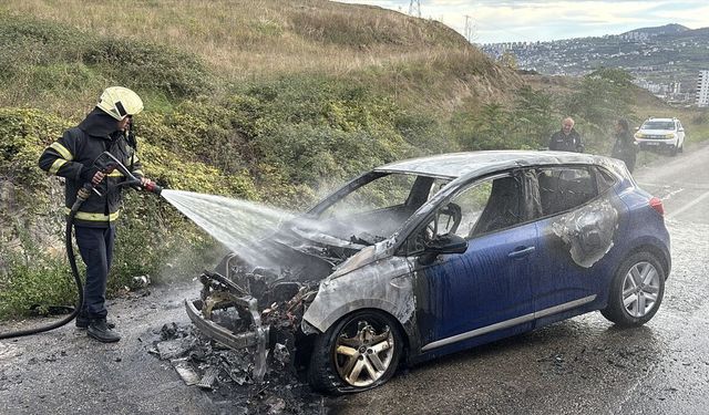 Musaba'nın kullandığı otomobil seyir halindeyken alev aldı!