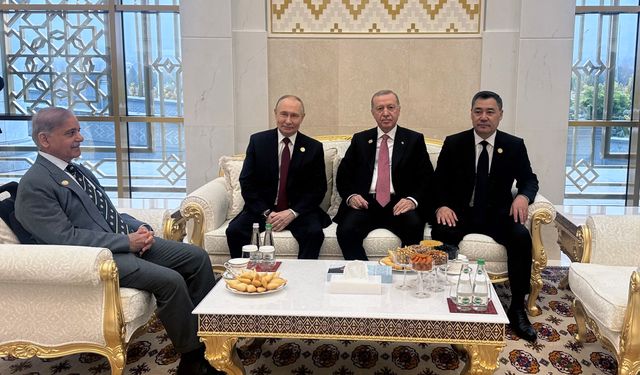 Erdoğan, Putin, Şerif ve Berdimuhammedov ile görüştü