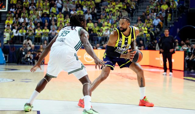 Fenerbahçe Beko evinde teslim oldu