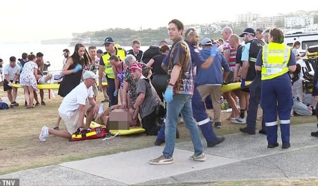 Avustralya'da dünyaca ünlü plaja silahlı saldırı