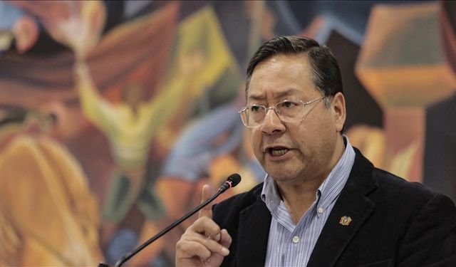 Eski Devlet Başkanı gözaltına alındı!