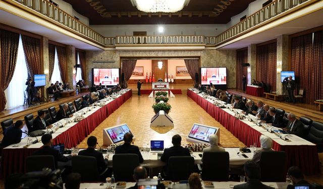 Numan Kurtulmuş komisyon üyelerini kabul etti