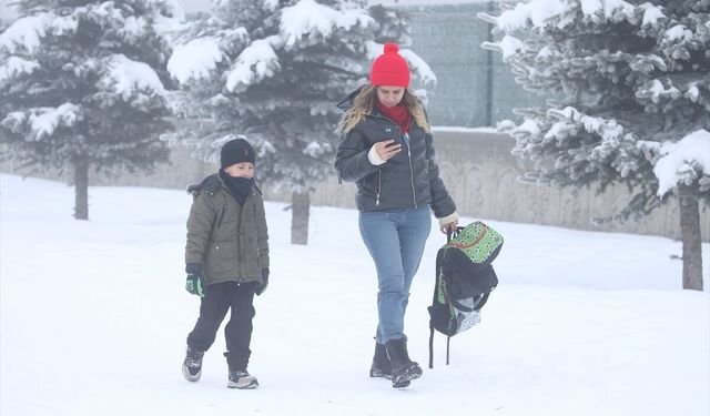 Eğitime kar engeli: İşte okulların tatil edildiği il ve ilçeler