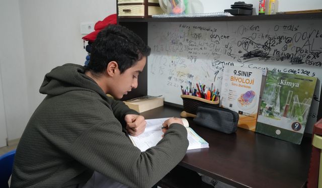 Depremde 6 kişilik aileden sadece o hayatta kaldı