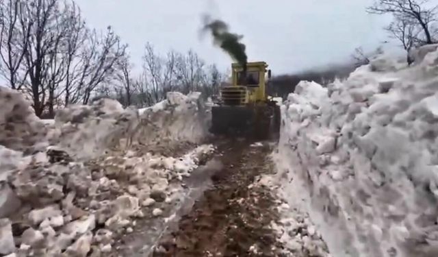 Yayladere'de karla mücadele çalışmaları sürüyor